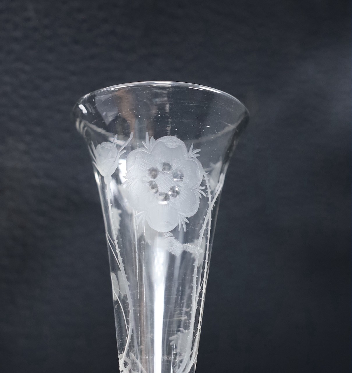 A red and white colour-twist Jacobite flute, 18th century, 19cms high